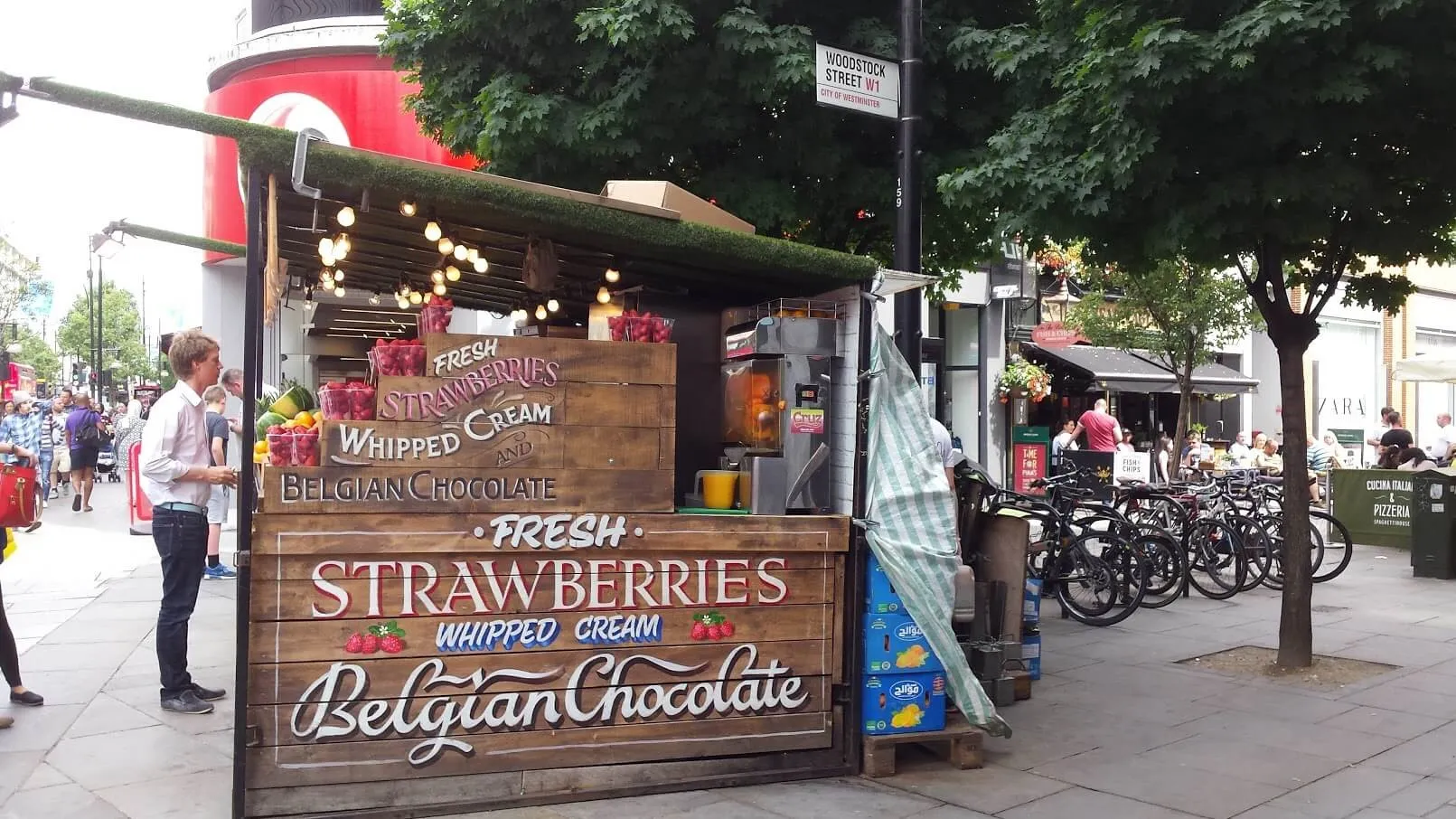 F30 Phil Collins Not Dead Yet Concert Hyde Park 30 Jun 4