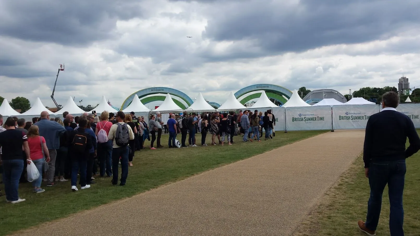 F30 Phil Collins Not Dead Yet Concert Hyde Park 30 Jun 5