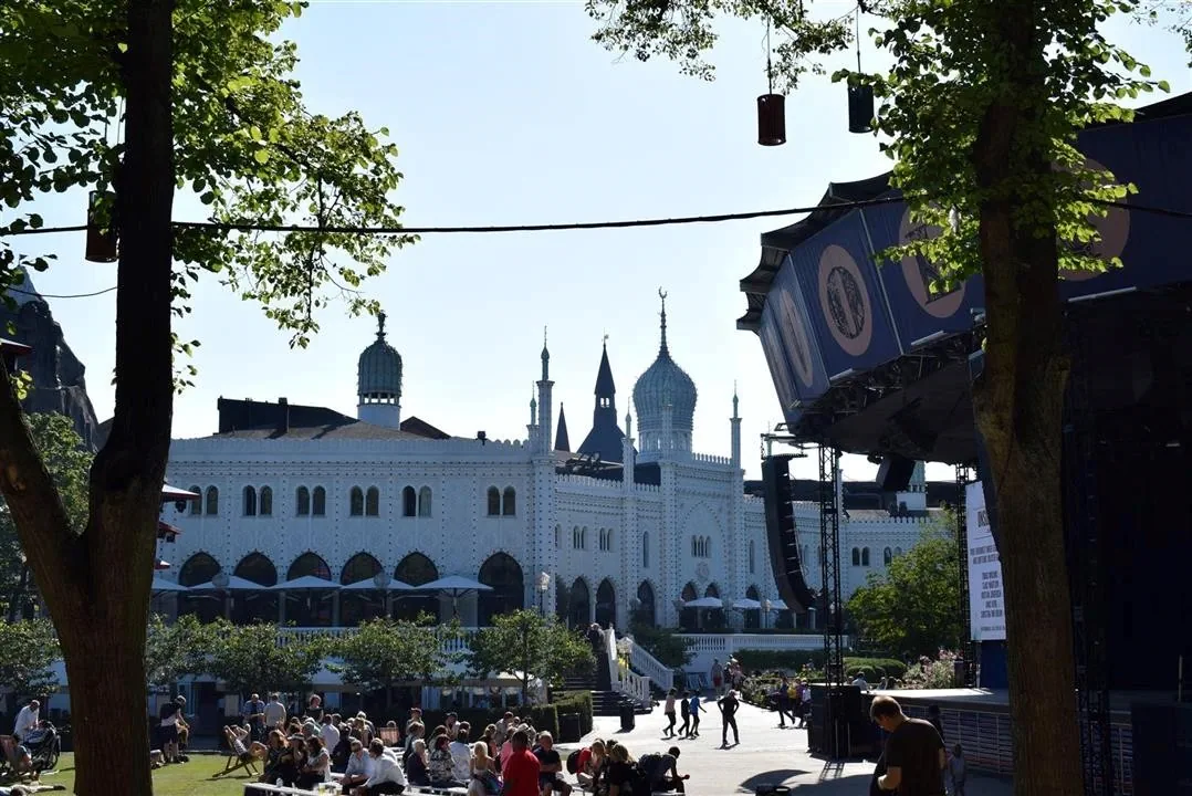 G19.3 tivoli gardens wed 19 jul 27