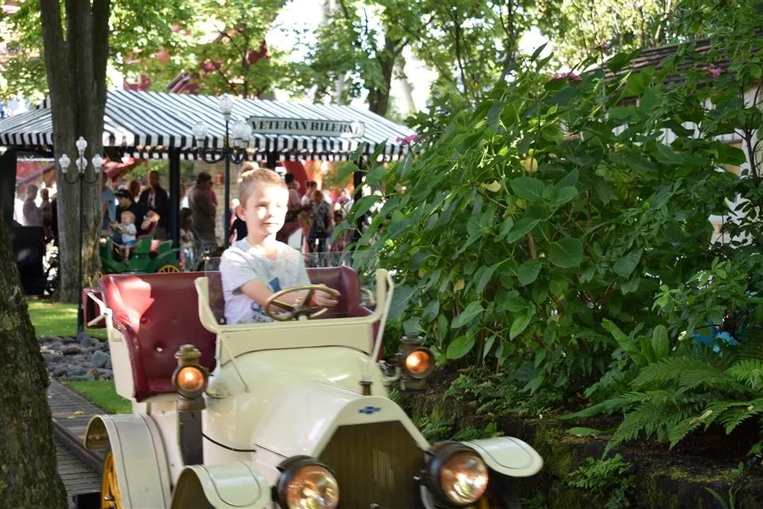 G19.3 tivoli gardens wed 19 jul 39