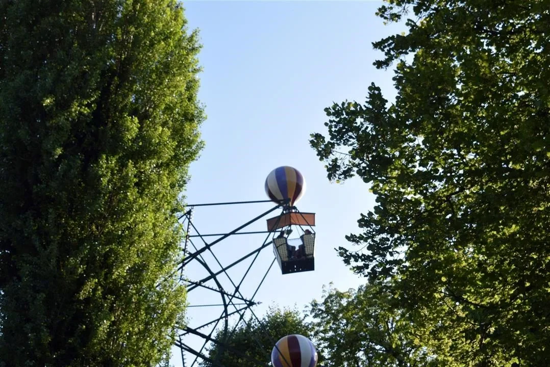 G19.4 tivoli gardens cont. wed19 jul 24