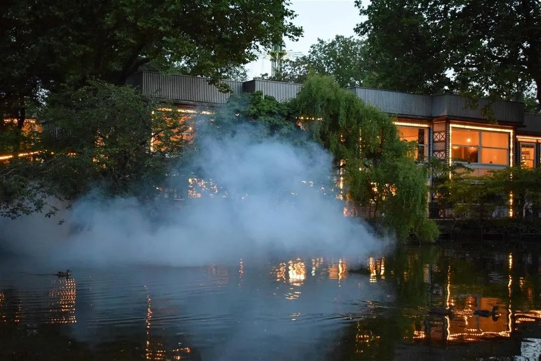 G19.4 tivoli gardens cont. wed19 jul 48