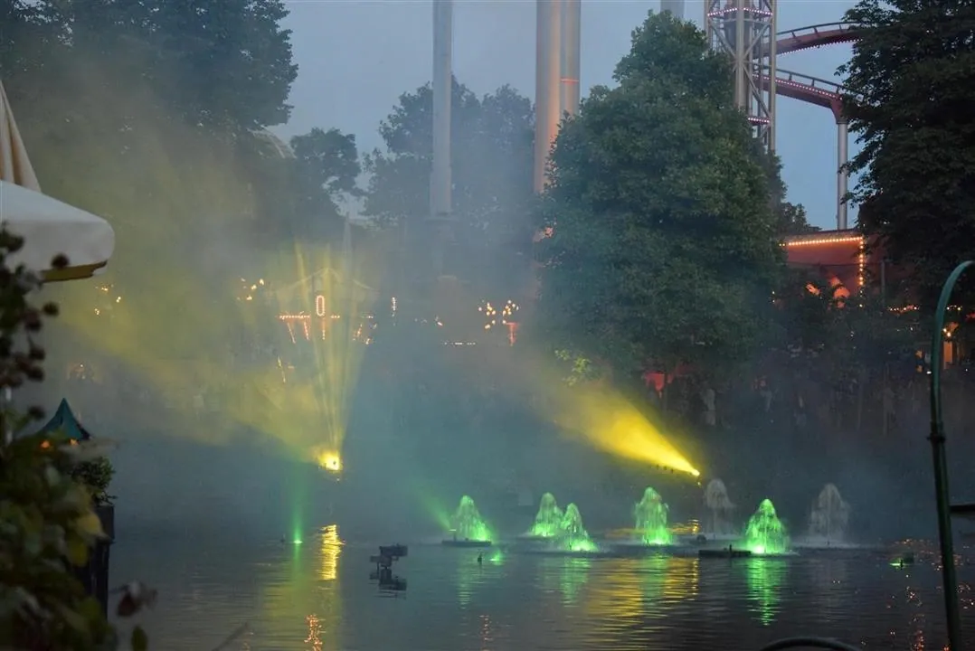 G19.4 tivoli gardens cont. wed19 jul 50